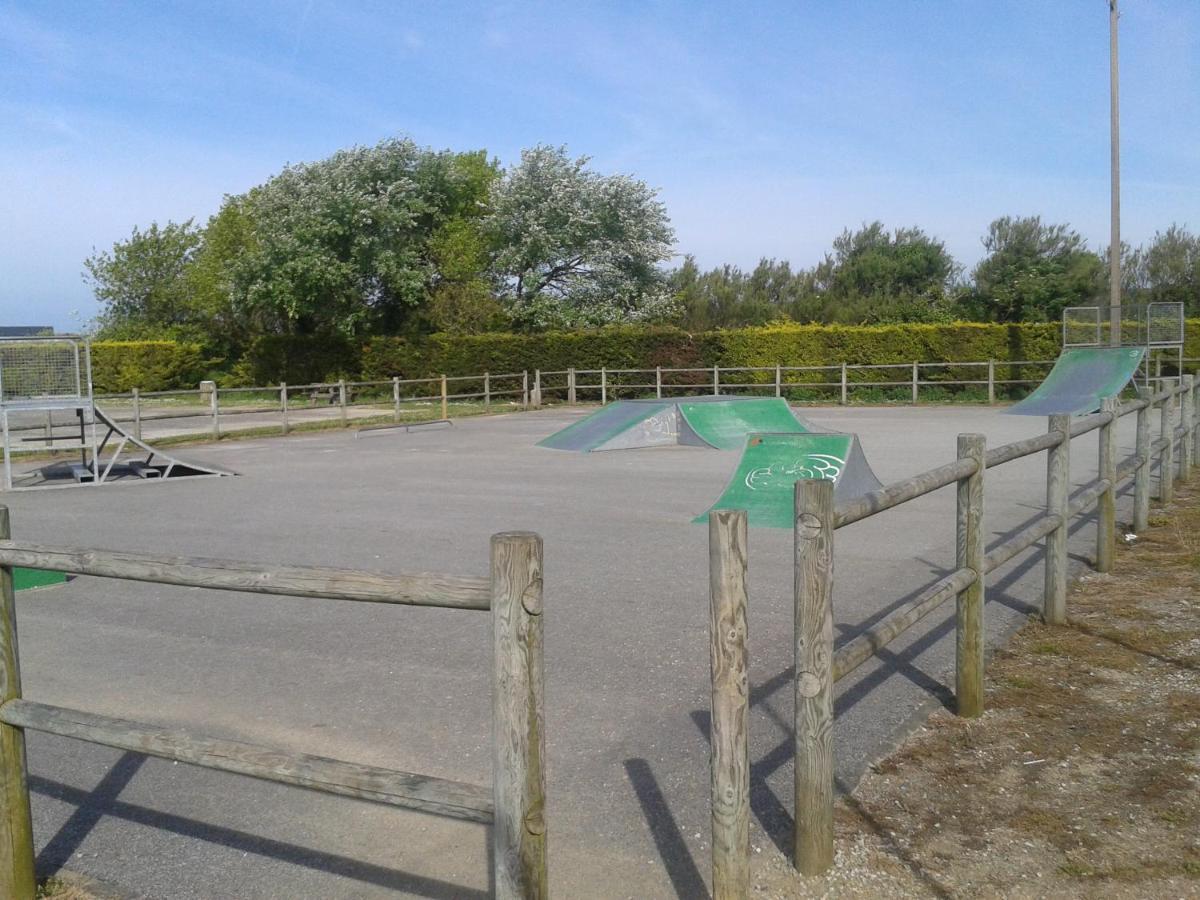 Gite "Rose Des Sables" - 800M De La Plage De Surtainville, Proche Commerces - Piscine En Juillet Et Aout Kamer foto